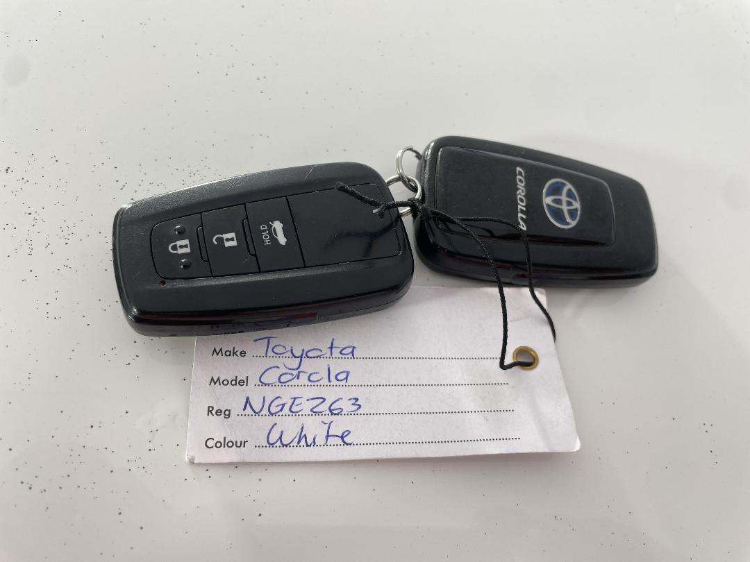 Photo '22' of Toyota Corolla Photo '22' of Toyota Corolla