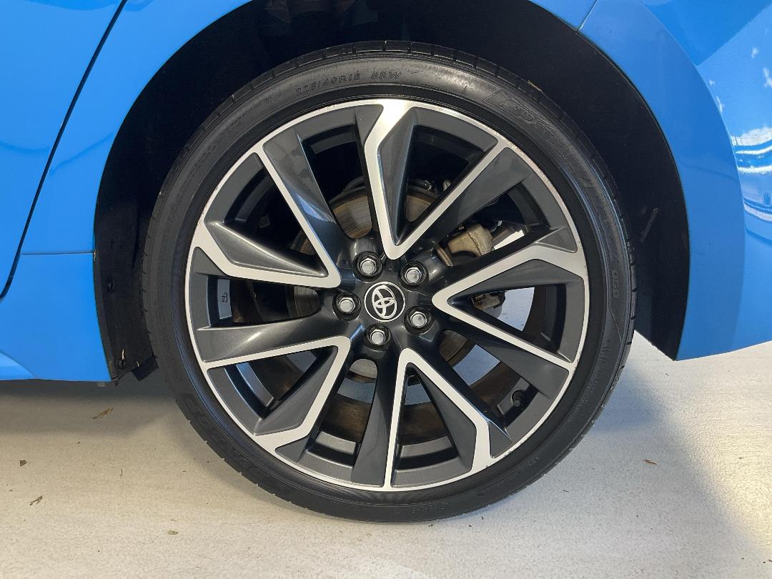 Photo '11' of Toyota Corolla