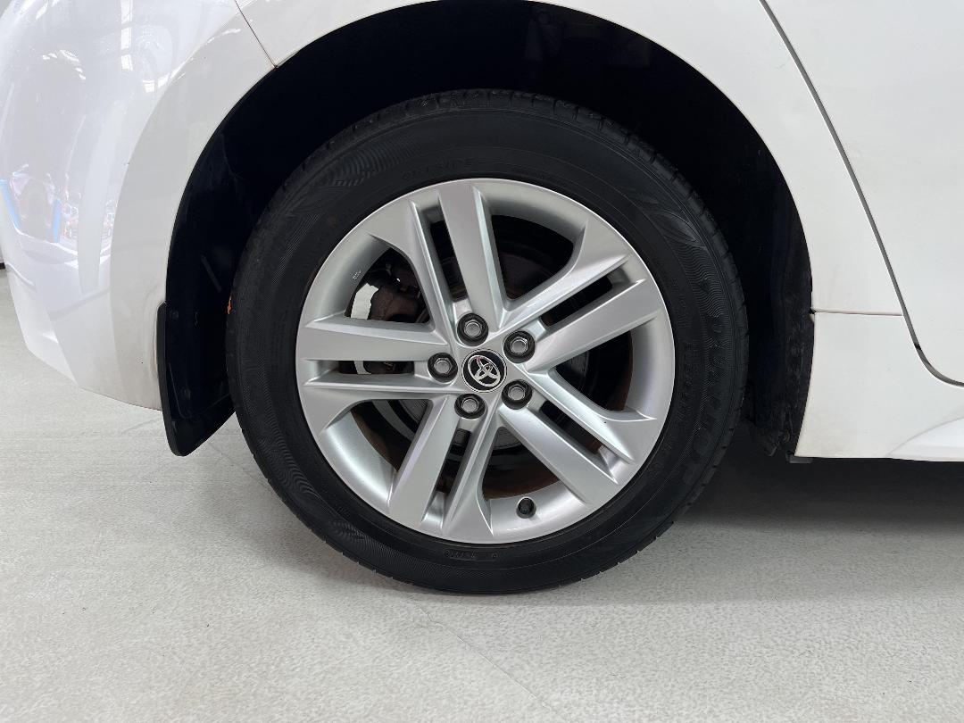 Photo '12' of Toyota Corolla Photo '12' of Toyota Corolla