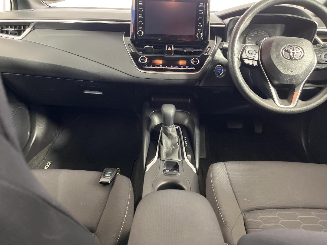 Photo '18' of Toyota Corolla Photo '18' of Toyota Corolla