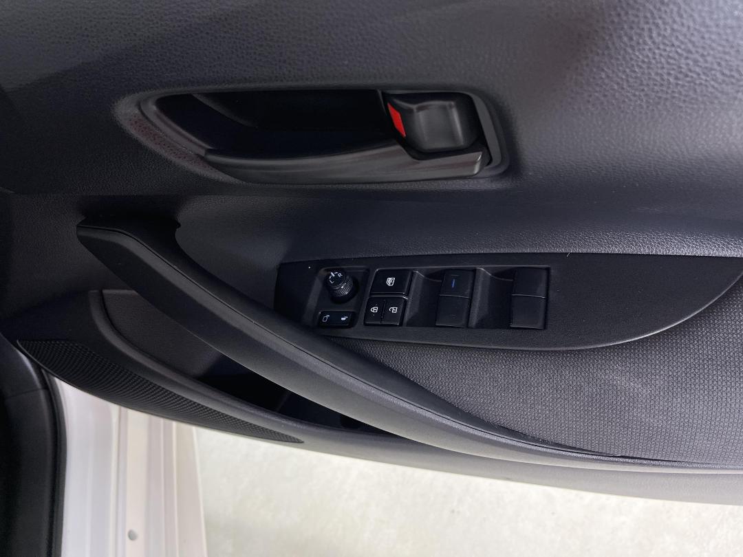 Photo '23' of Toyota Corolla Photo '23' of Toyota Corolla