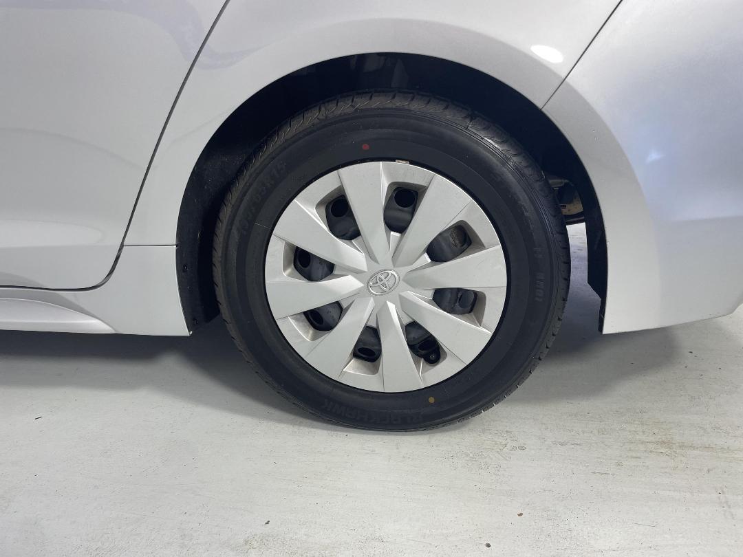 Photo '11' of Toyota Corolla