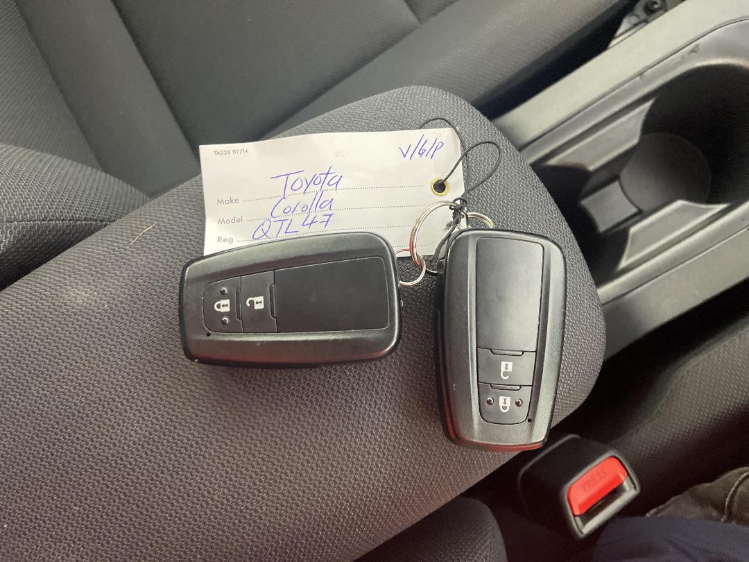 Photo '22' of Toyota Corolla