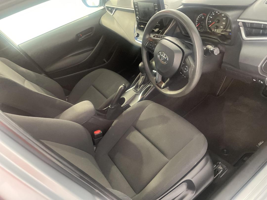 Photo '16' of Toyota Corolla Photo '16' of Toyota Corolla