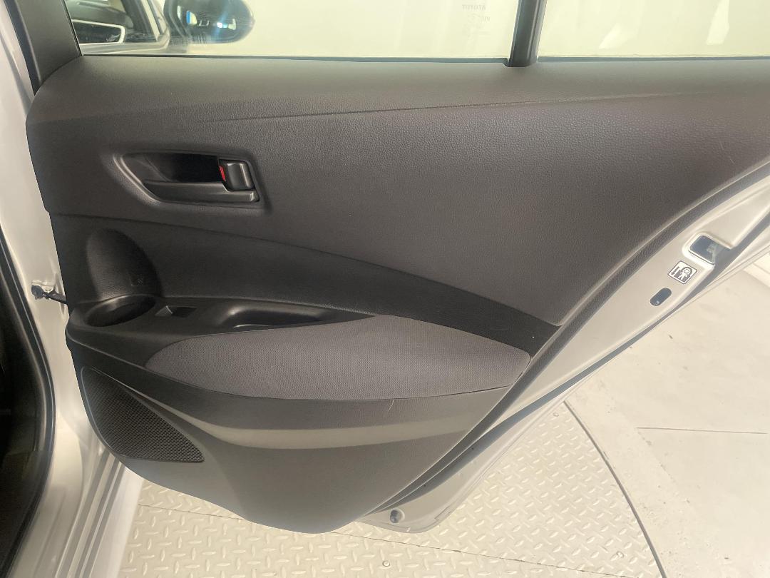 Photo '19' of Toyota Corolla Photo '19' of Toyota Corolla