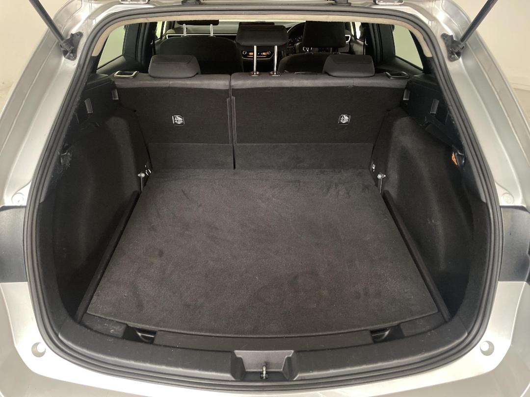 Photo '14' of Toyota Corolla