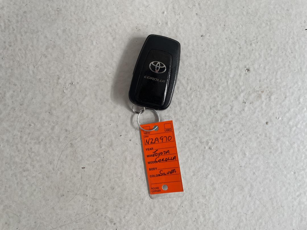 Photo '22' of Toyota Corolla