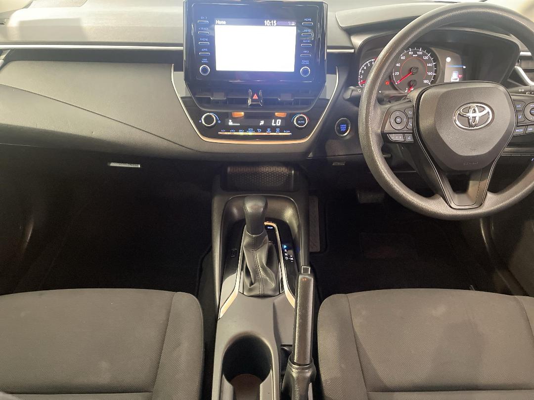 Photo '18' of Toyota Corolla