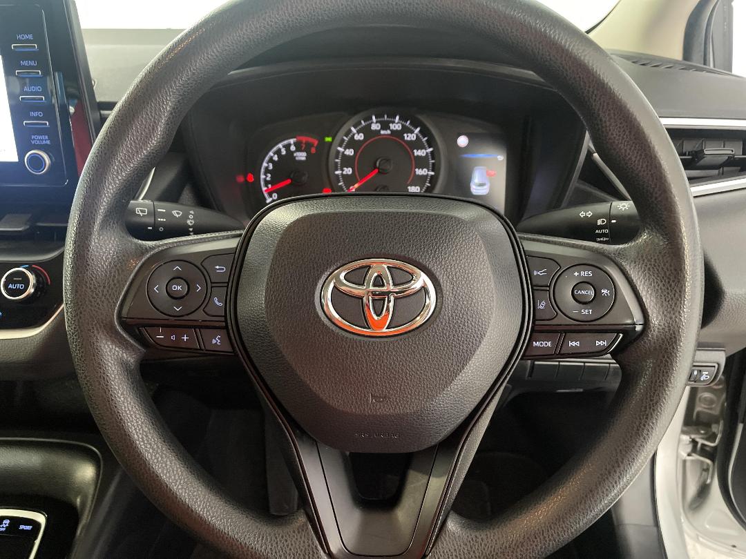 Photo '28' of Toyota Corolla