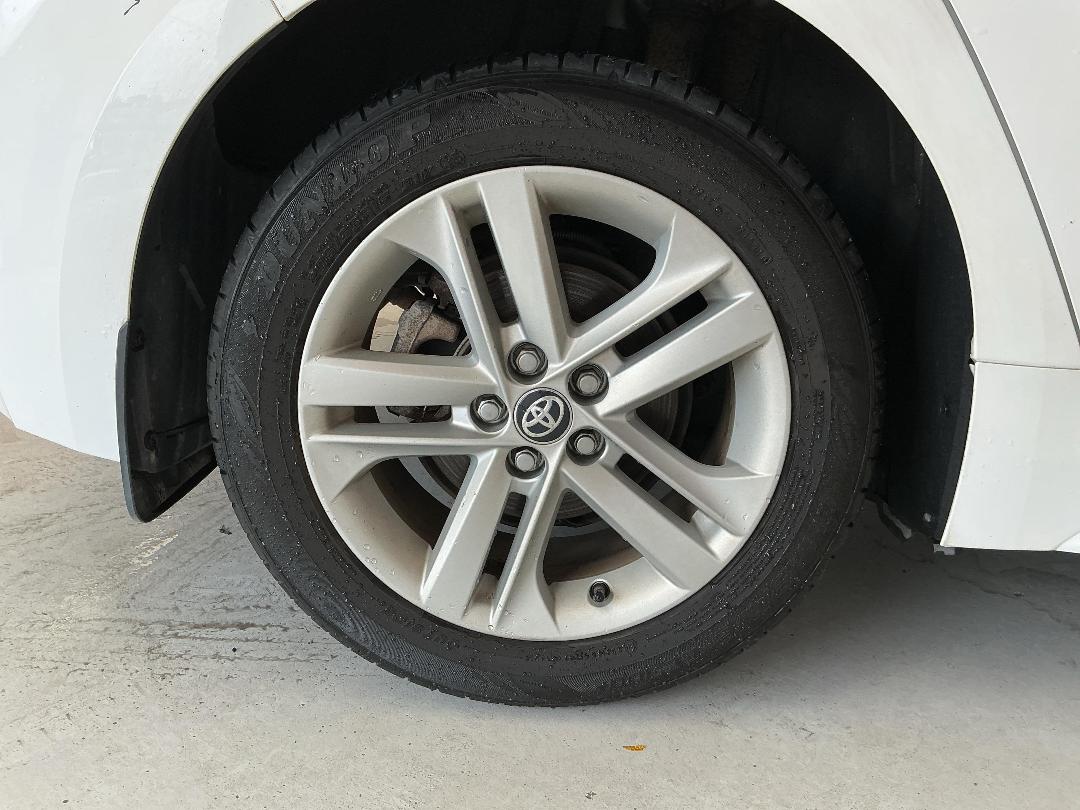 Photo '12' of Toyota Corolla