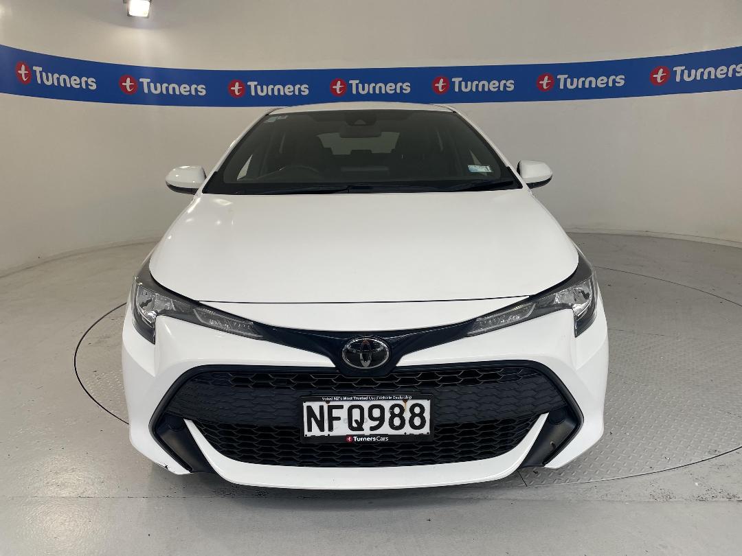 Photo '2' of Toyota Corolla Photo '2' of Toyota Corolla