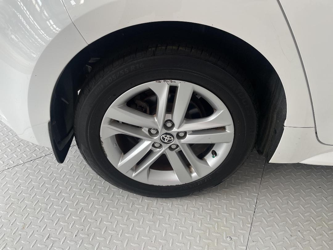 Photo '12' of Toyota Corolla Photo '12' of Toyota Corolla