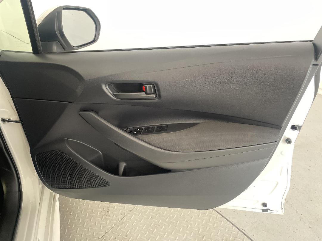 Photo '15' of Toyota Corolla Photo '15' of Toyota Corolla