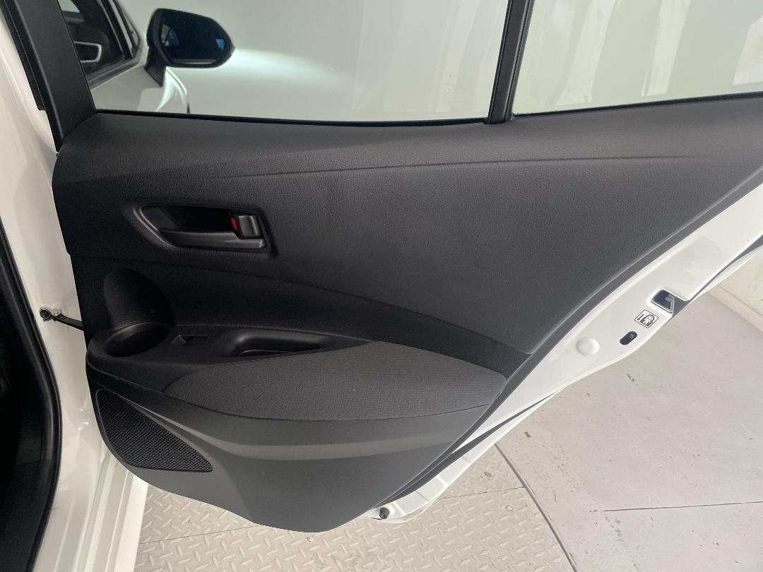 Photo '19' of Toyota Corolla Photo '19' of Toyota Corolla