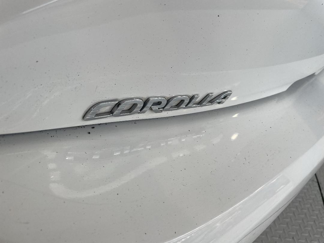 Photo '32' of Toyota Corolla Photo '32' of Toyota Corolla