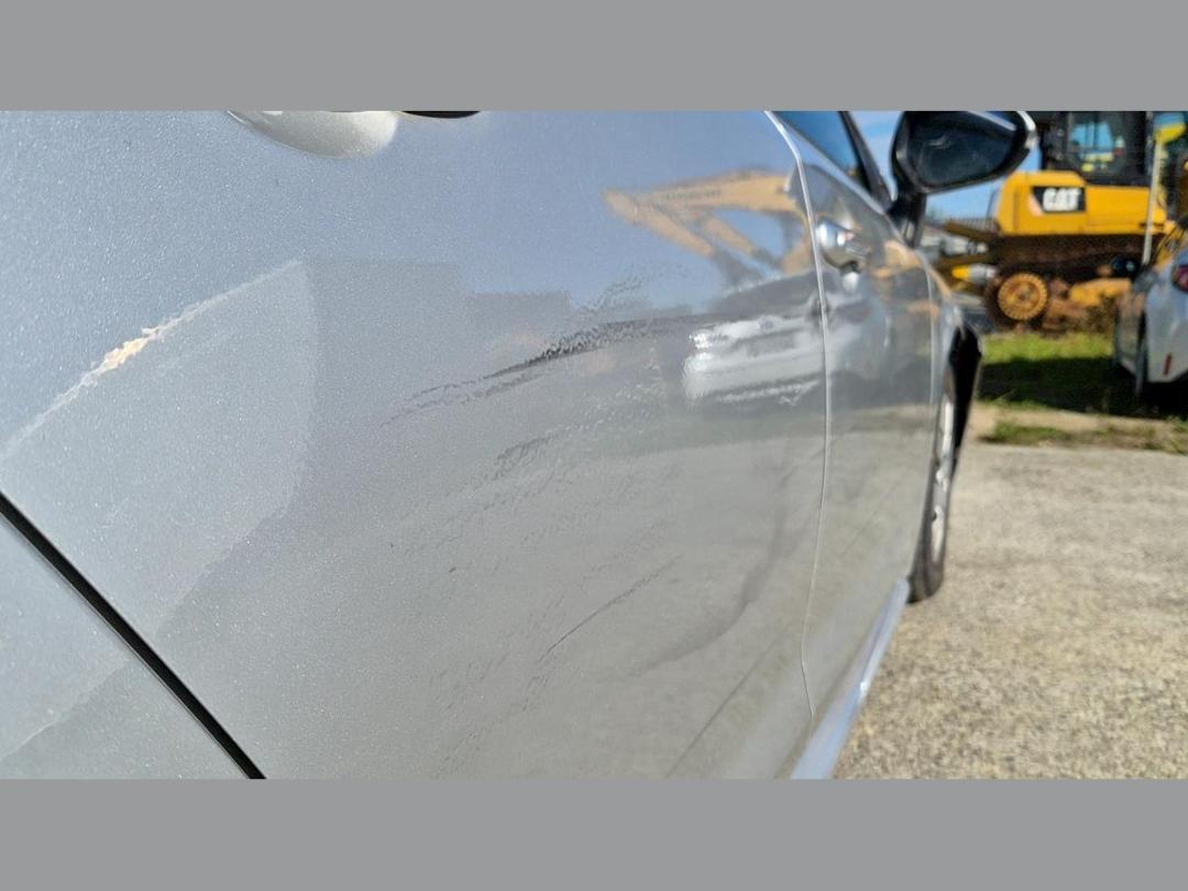 Photo '18' of Toyota Corolla