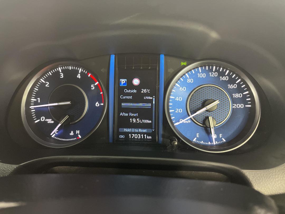 Photo '21' of Toyota Fortuner Photo '21' of Toyota Fortuner