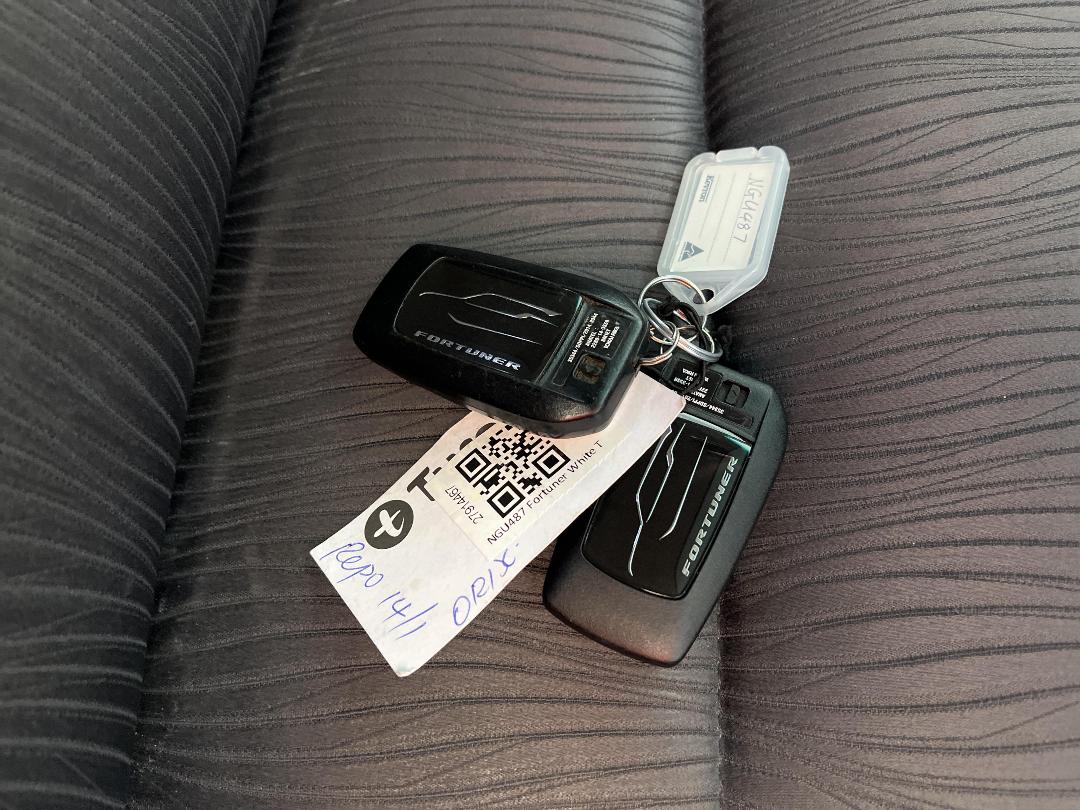 Photo '22' of Toyota Fortuner Photo '22' of Toyota Fortuner