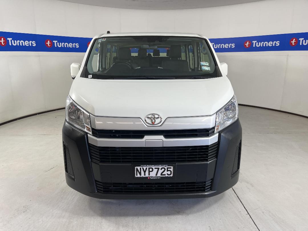 Photo '2' of Toyota Hiace