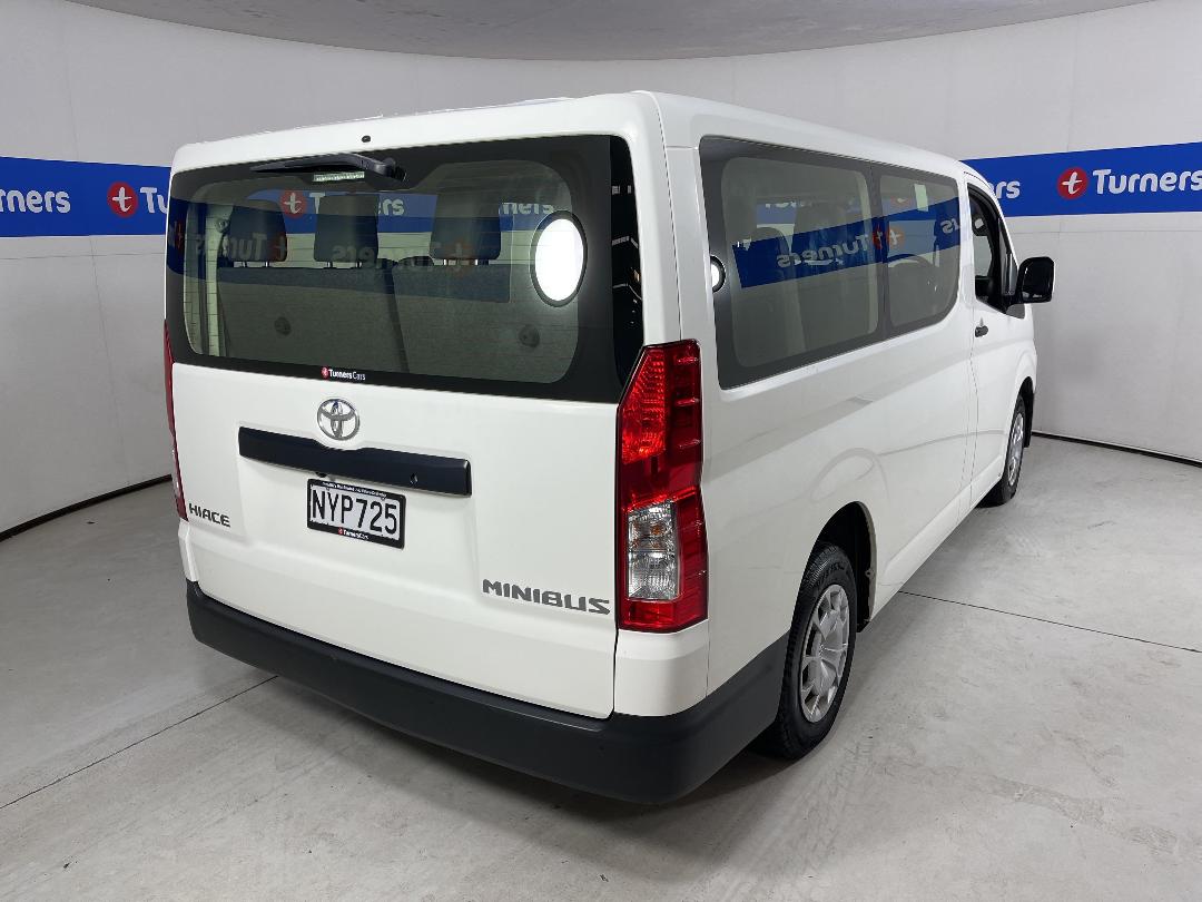 Photo '7' of Toyota Hiace
