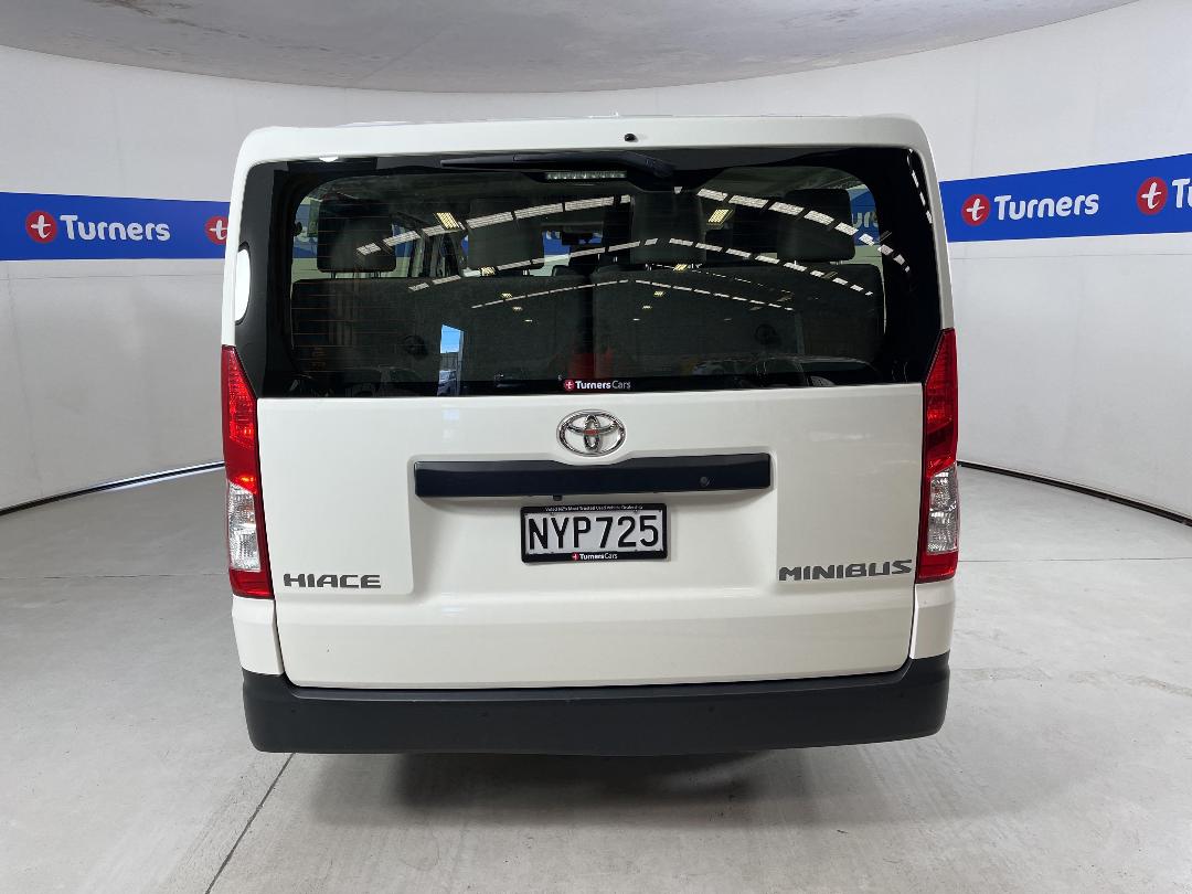 Photo '6' of Toyota Hiace