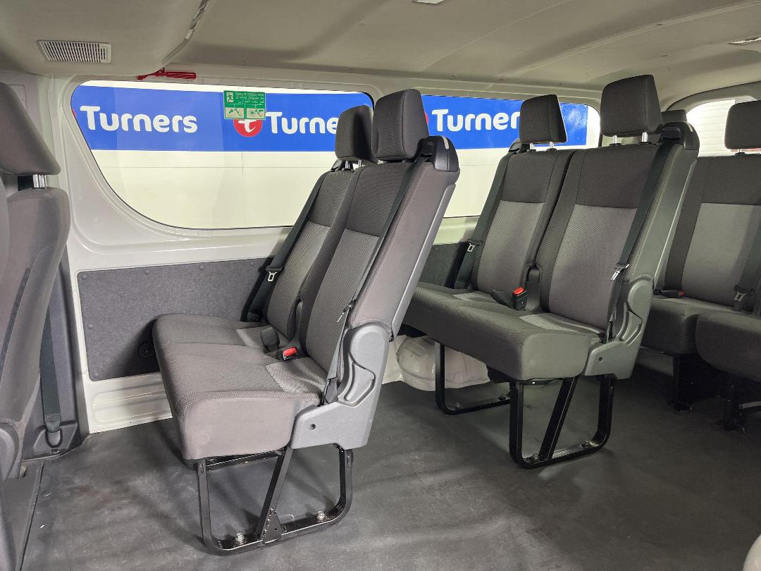 Photo '19' of Toyota Hiace