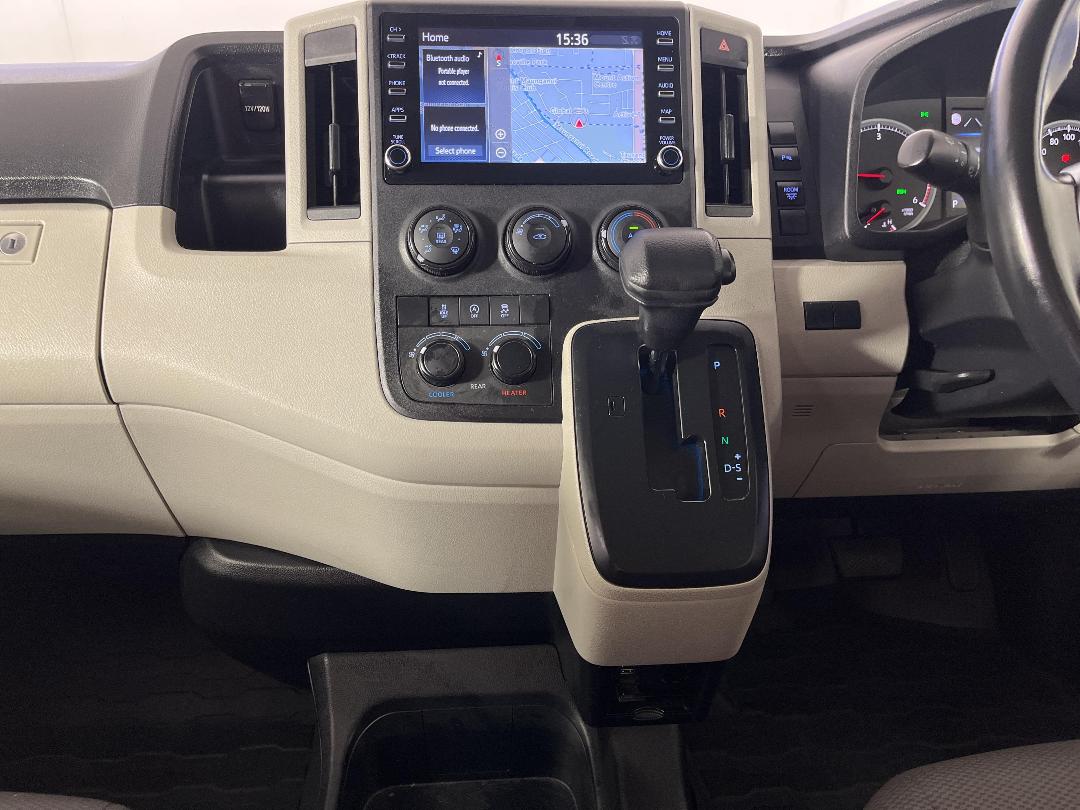 Photo '18' of Toyota Hiace