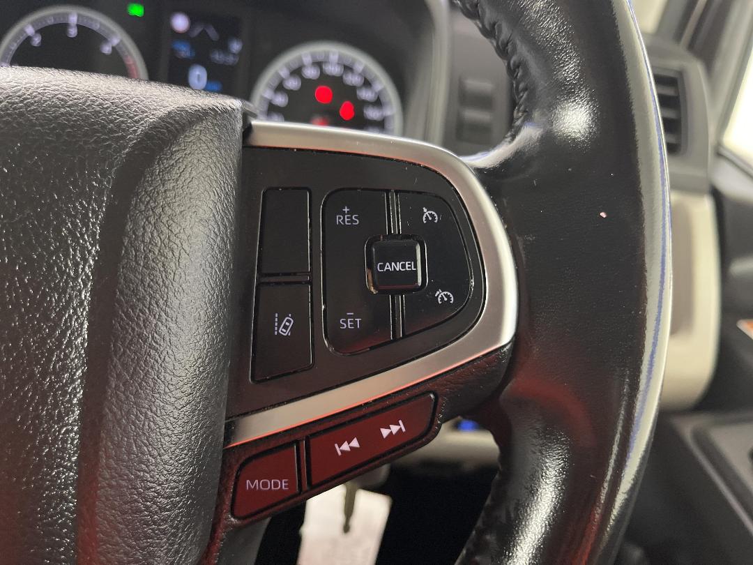 Photo '22' of Toyota Hiace