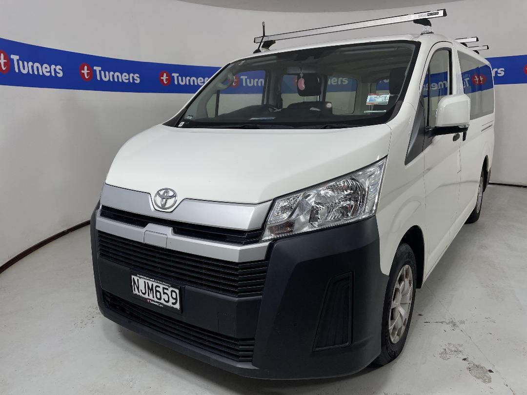 Photo '4' of Toyota Hiace