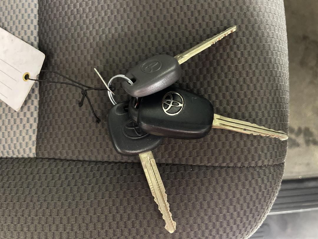 Photo '22' of Toyota Hiace