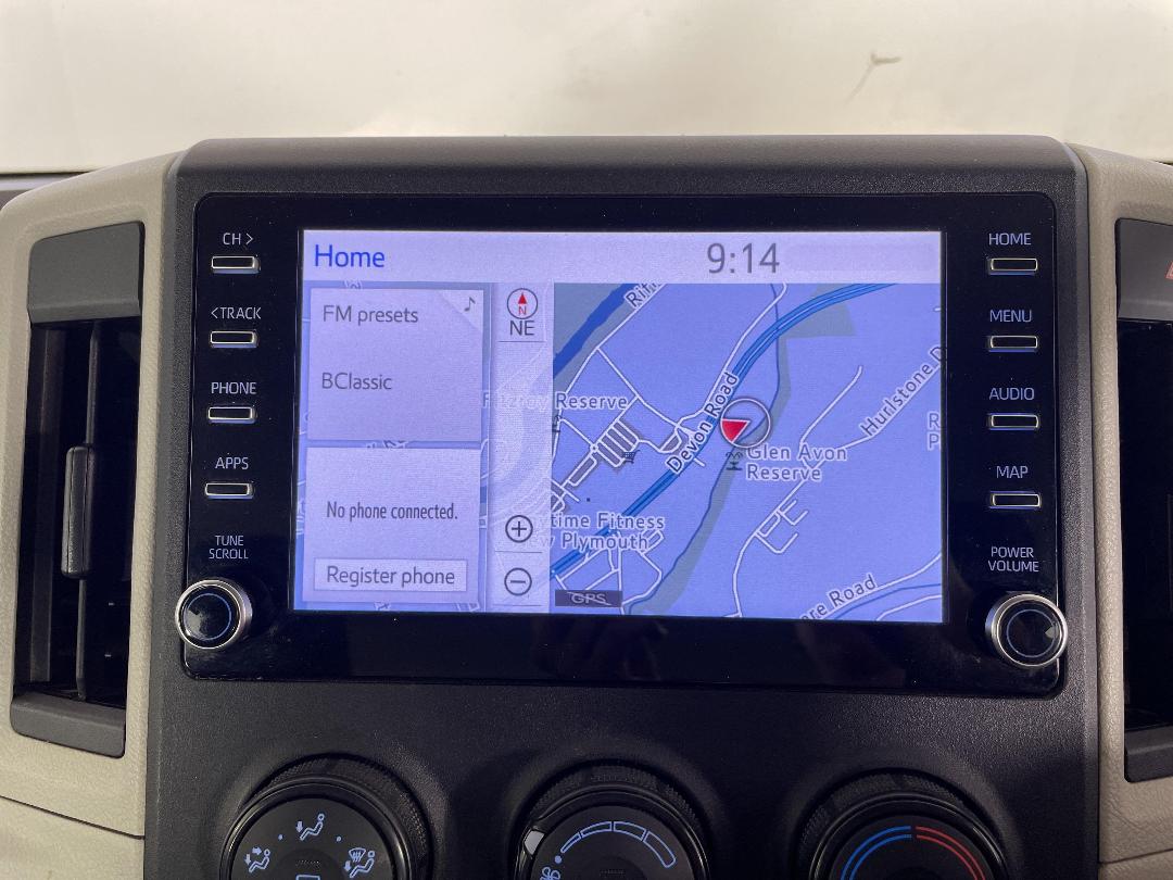 Photo '24' of Toyota Hiace