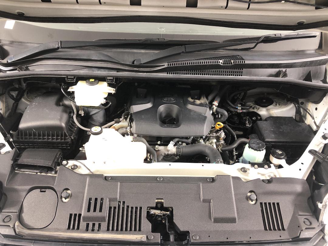 Photo '13' of Toyota Hiace