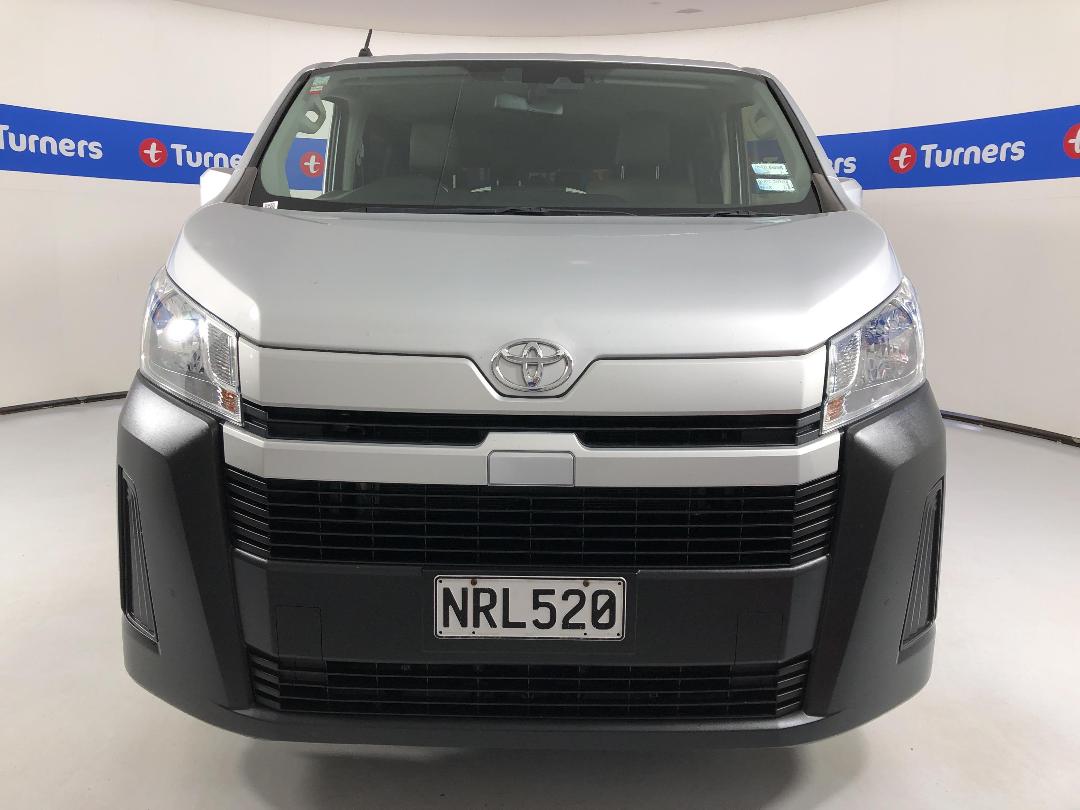 Photo '2' of Toyota Hiace