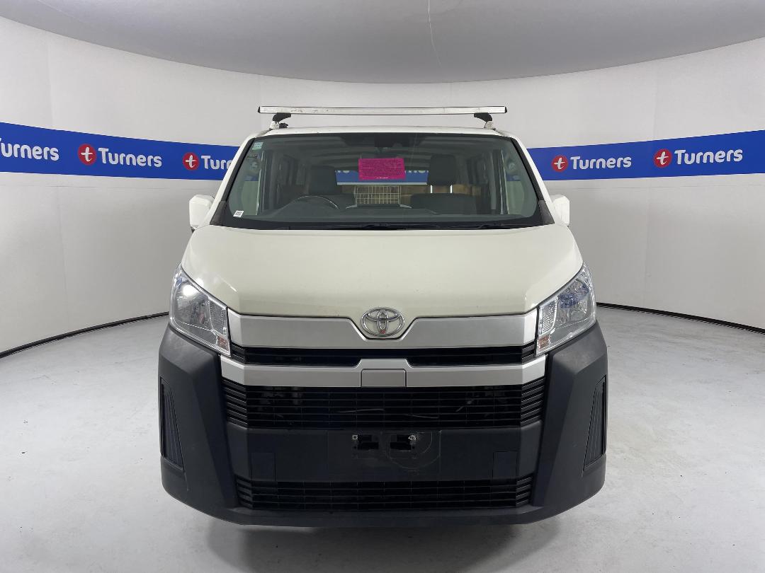 Photo '15' of Toyota Hiace ZR GVN