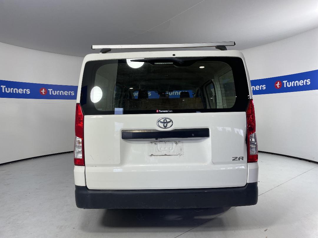 Photo '18' of Toyota Hiace ZR GVN