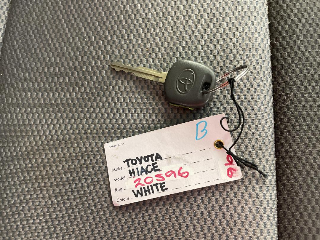 Photo '20' of Toyota Hiace ZR GVN