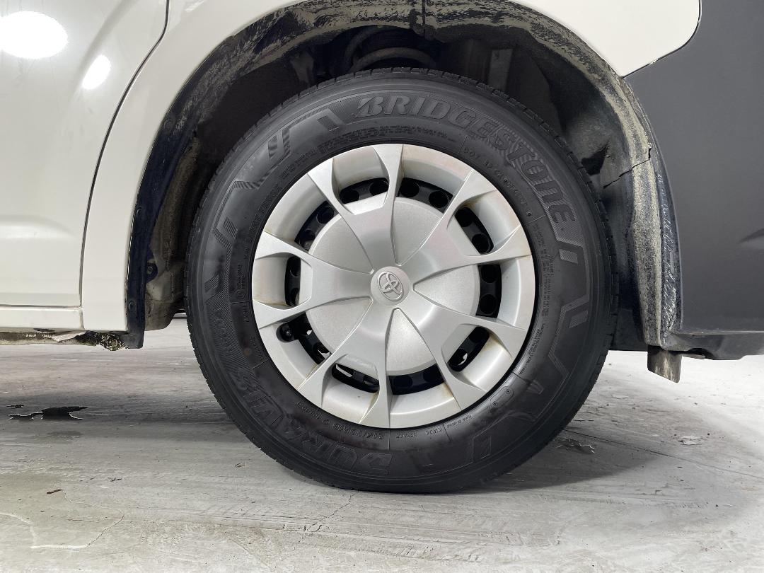 Photo '9' of Toyota Hiace Photo '9' of Toyota Hiace