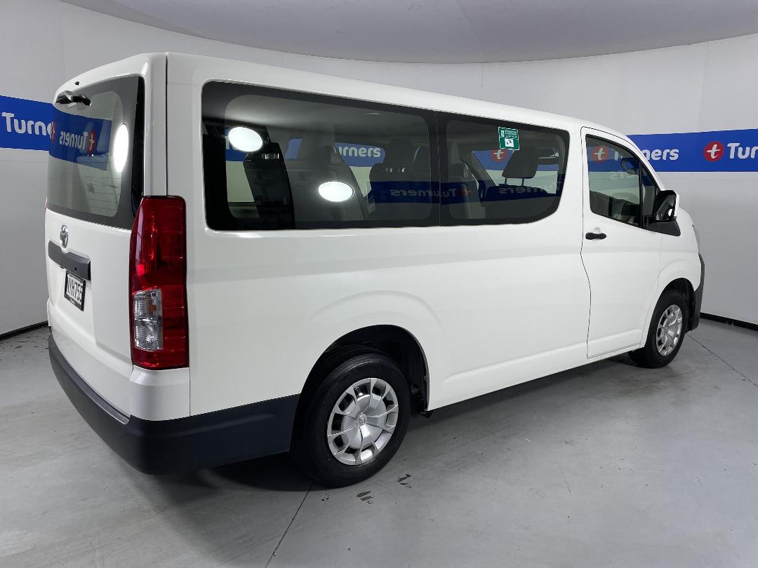 Photo '7' of Toyota Hiace Photo '7' of Toyota Hiace