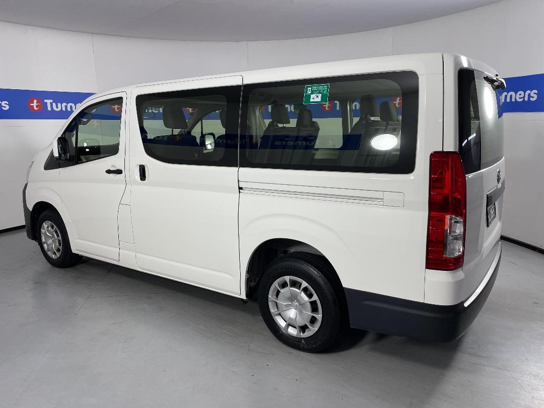 Photo '5' of Toyota Hiace Photo '5' of Toyota Hiace