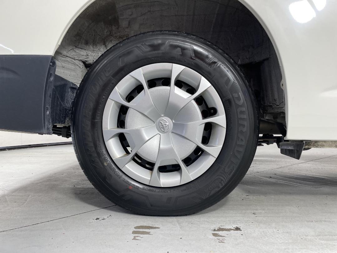 Photo '12' of Toyota Hiace Photo '12' of Toyota Hiace