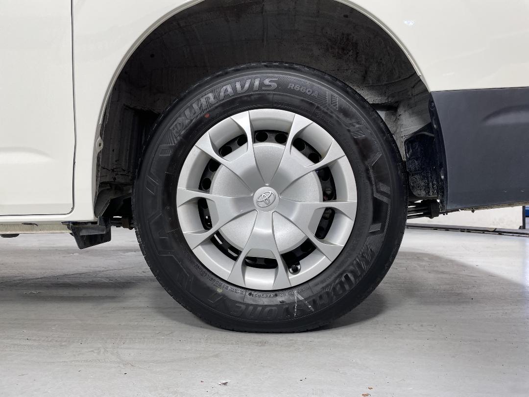 Photo '11' of Toyota Hiace Photo '11' of Toyota Hiace