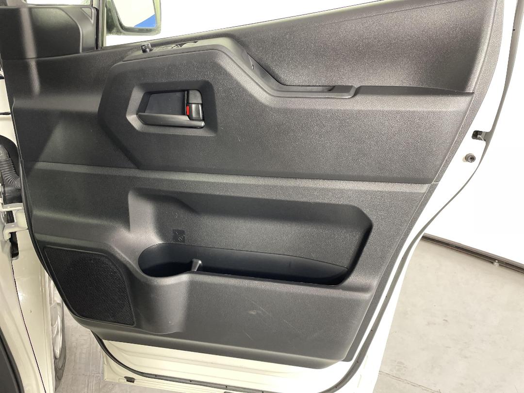 Photo '15' of Toyota Hiace Photo '15' of Toyota Hiace