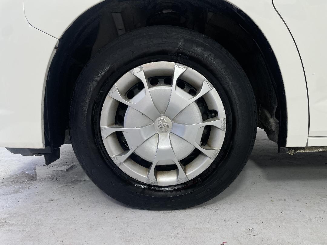 Photo '10' of Toyota Hiace