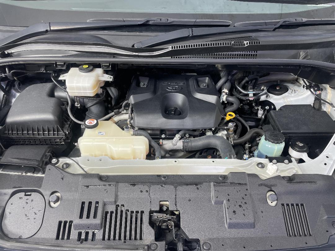 Photo '13' of Toyota Hiace