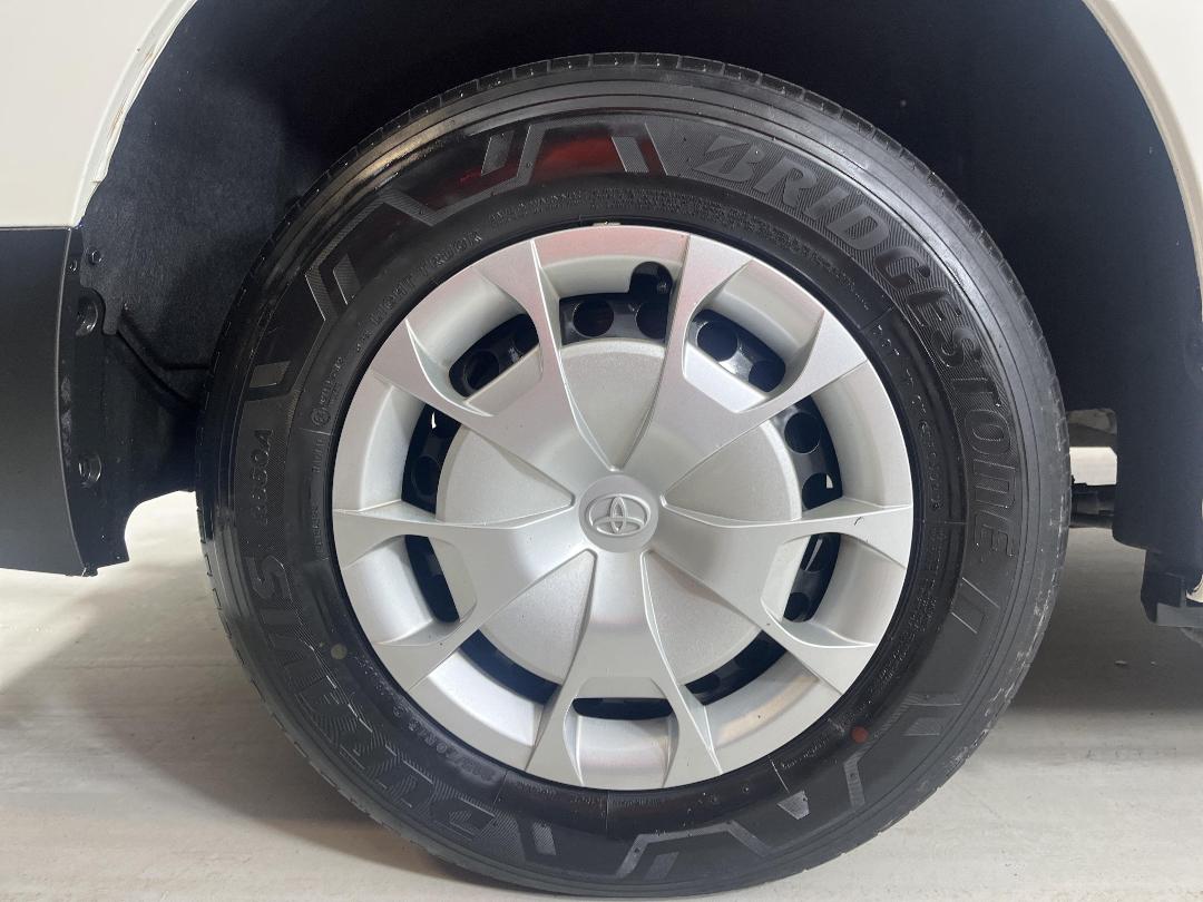 Photo '12' of Toyota Hiace Photo '12' of Toyota Hiace