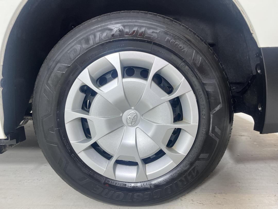 Photo '11' of Toyota Hiace Photo '11' of Toyota Hiace