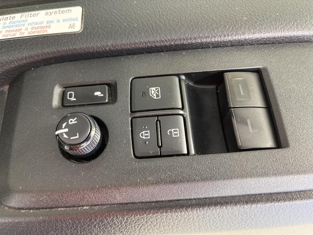 Photo '23' of Toyota Hiace