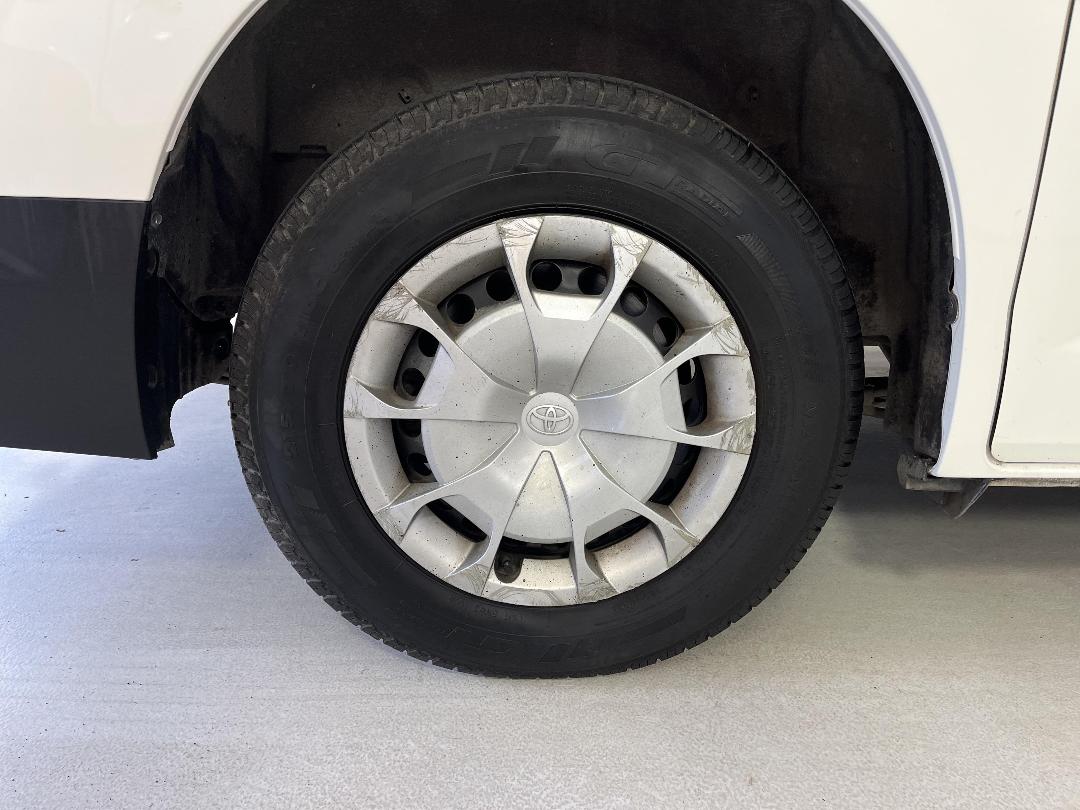 Photo '12' of Toyota Hiace Photo '12' of Toyota Hiace