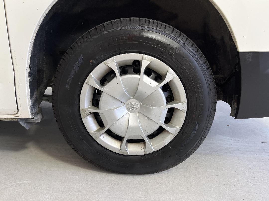 Photo '11' of Toyota Hiace Photo '11' of Toyota Hiace