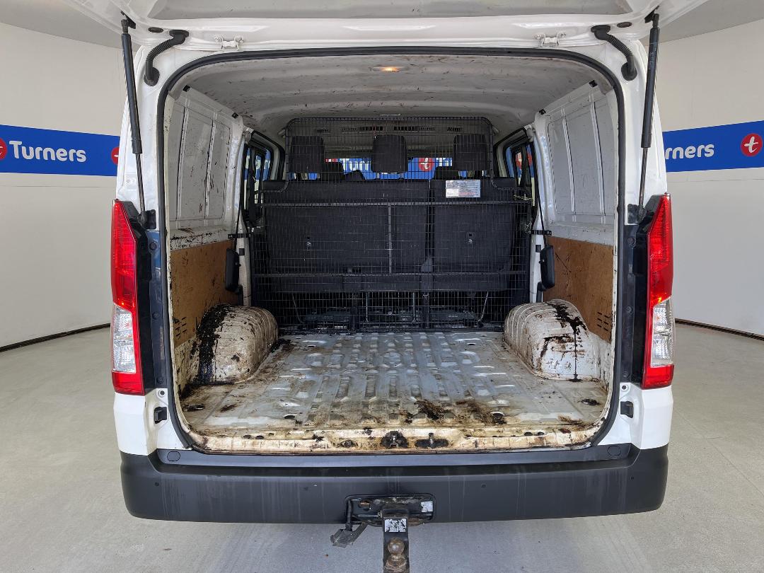 Photo '14' of Toyota Hiace Photo '14' of Toyota Hiace